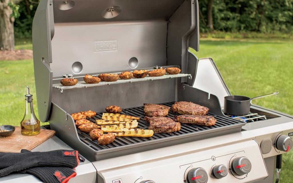 The Perfect Cookout Companion: Why a 6-Burner BBQ is the Ideal Choice for Outdoor Entertaining
